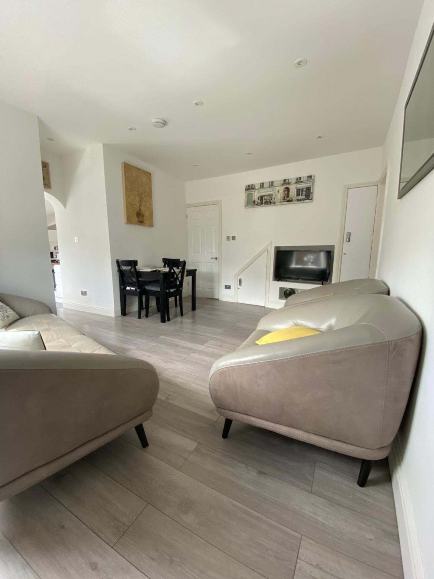 Eejs Modern London 3 Bed Flat Near Crystal Palace Stadium - Great Transport Links Norwood エクステリア 写真